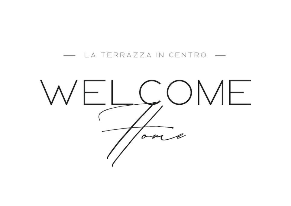 La Terrazza In Centro Apartment Тревильо Екстериор снимка