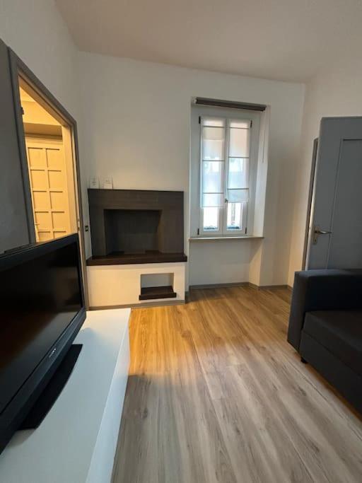 La Terrazza In Centro Apartment Тревильо Екстериор снимка