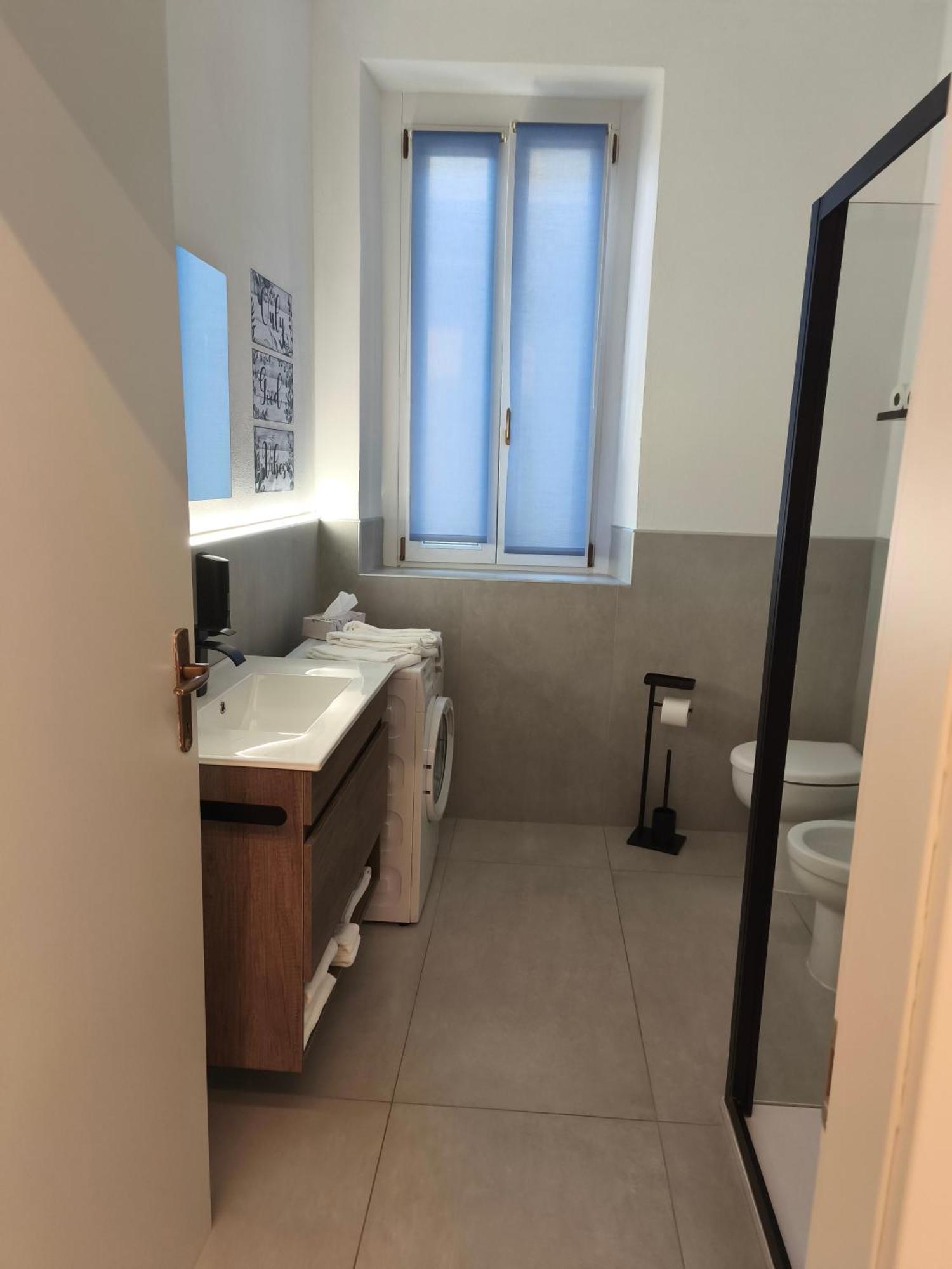 La Terrazza In Centro Apartment Тревильо Стая снимка